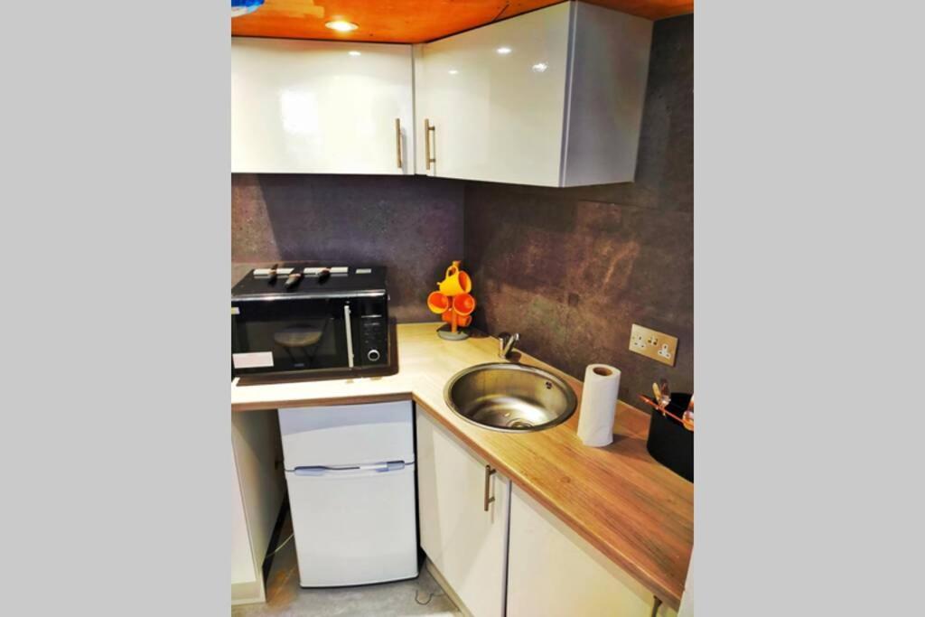 Cute & Cosy Loft-Style Studio Close To Beach Lejlighed Bournemouth Eksteriør billede